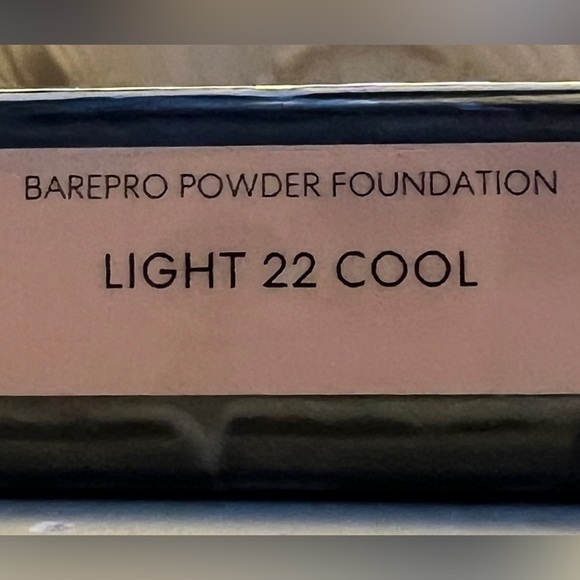 bareMinerals Barepro 16HR Skin Perfecting Powder Foundation -20 CoolLight 0.28oz - Picture 2 of 3